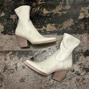 Dolce Vita Boyd Booties in Ivory